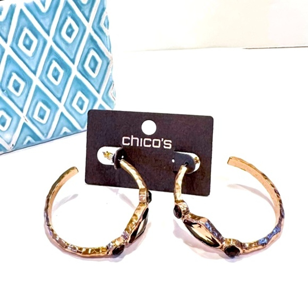 CHICO’s Hammered Gold & Topaz Glass  1.5” Hoop Earrings NWT​